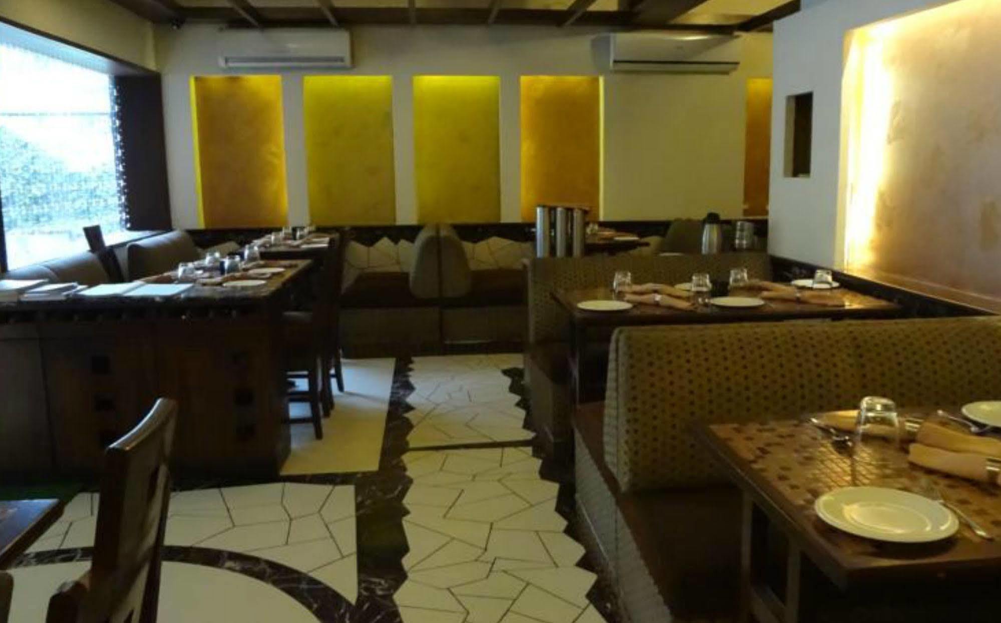 Fabhotel Shubhangan - Nr Bandra Mumbai Exterior foto